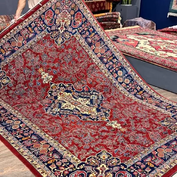 فرش دستباف قشقایی 6 متری طرح هری – لاکی