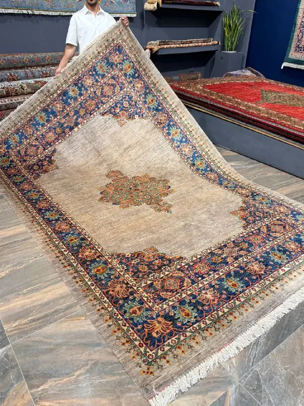 قالی طرح درباری