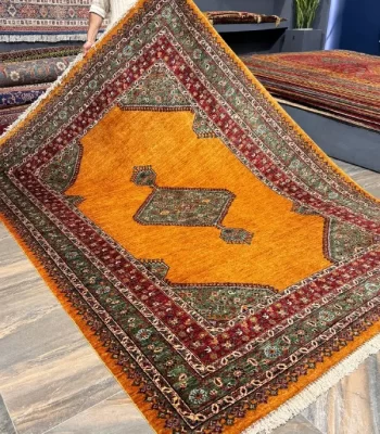 فرش ترنج نیلوفر طلایی